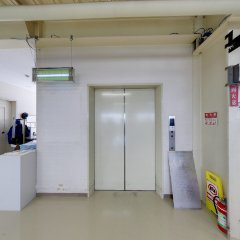 4階ELV前